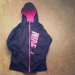 Nike Therma fit kids/teens jacket!!!👈🏻